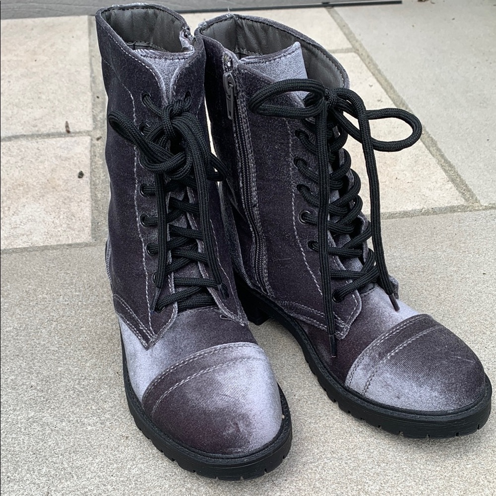 Stylish Gray Velvet Women's Boots